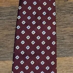 NWT BROOKS BROTHERS MAKERS  AND MERCHANT'S mens 100% silk tie SIZE 56x3.25 BURG
